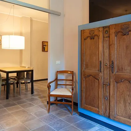 Uno Apartment